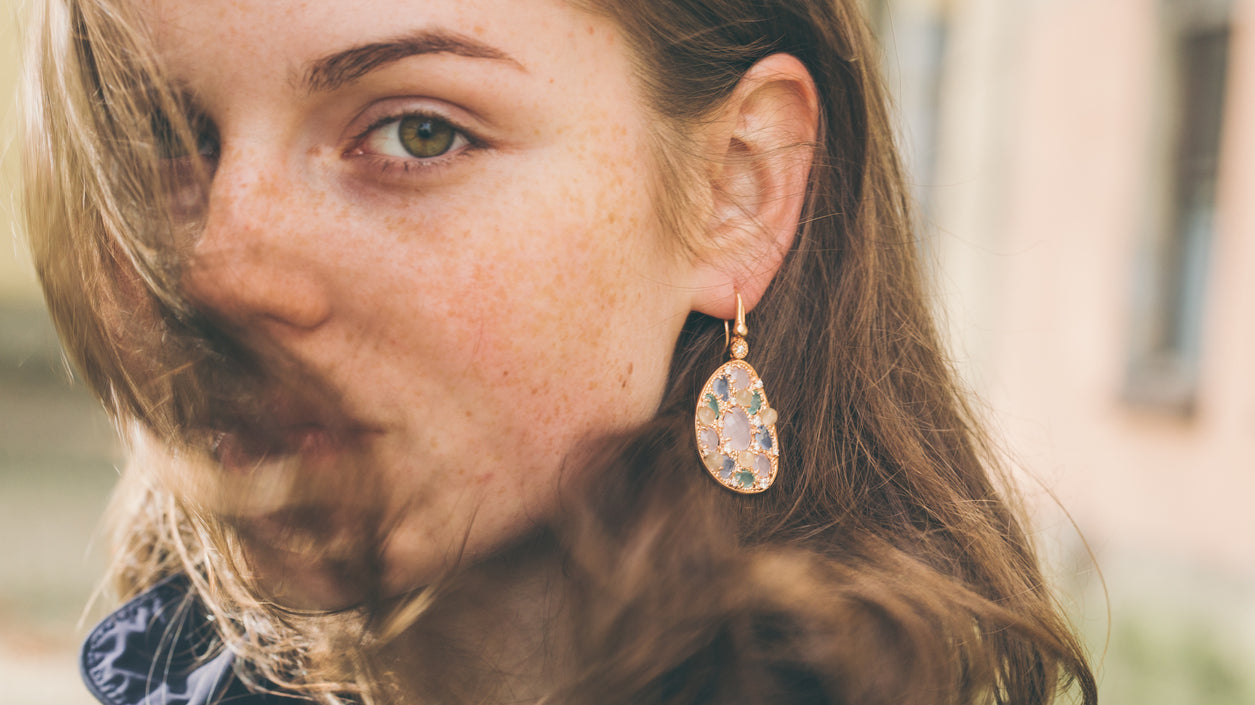 How To Wear Vintage Jewellery
