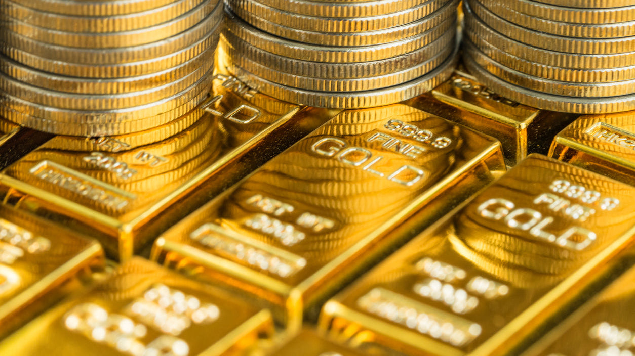 Should You Invest in Gold, Silver, and Precious Gems in a Financial Meltdown?