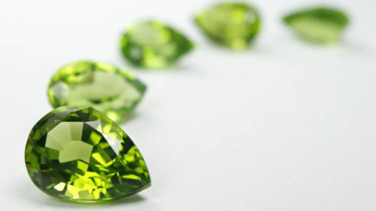 The Birthstones for August: Sparkling Splendor