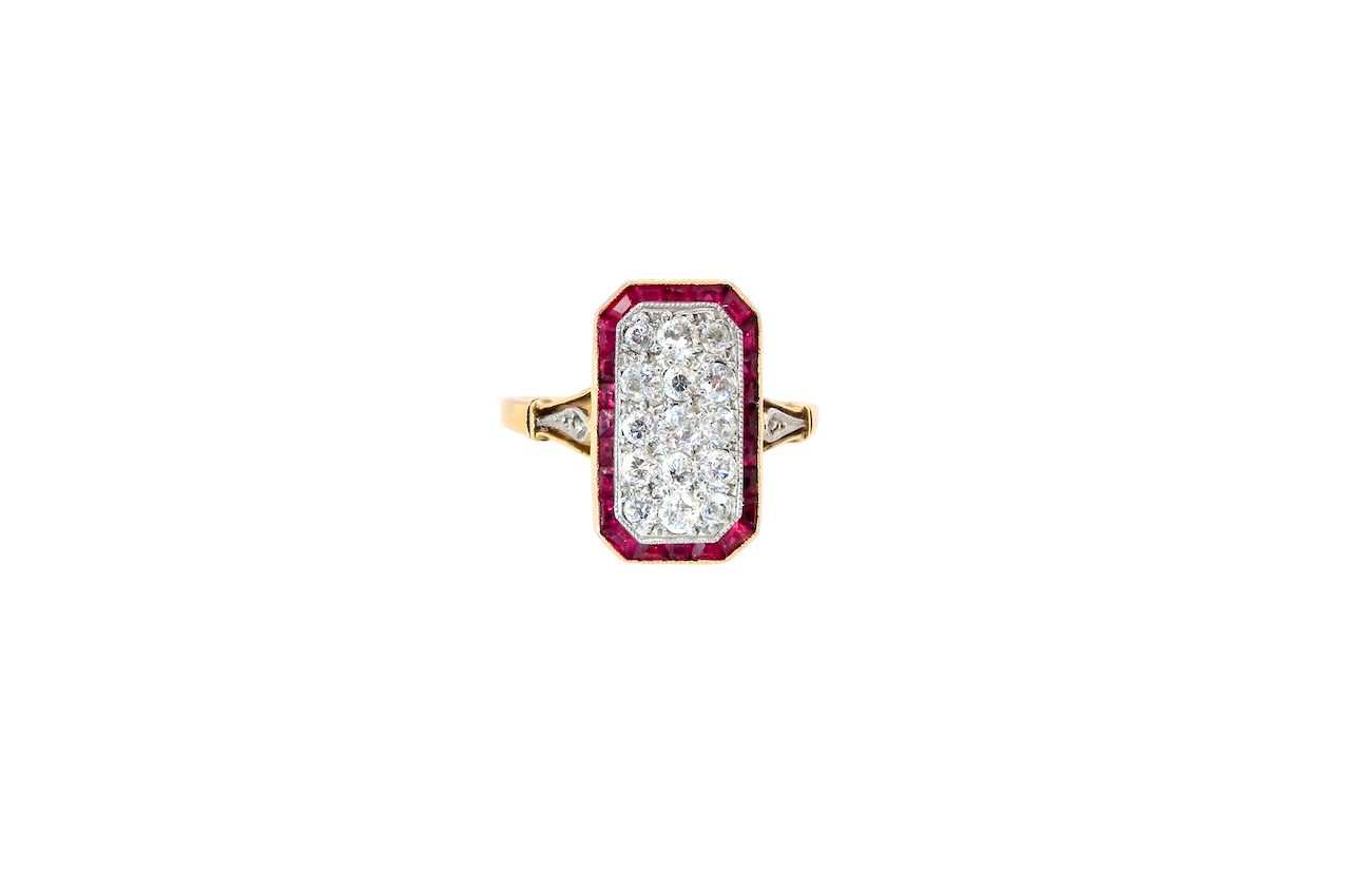 ❤︎ 1-A beautiful Art Deco Ruby and Diamond ring