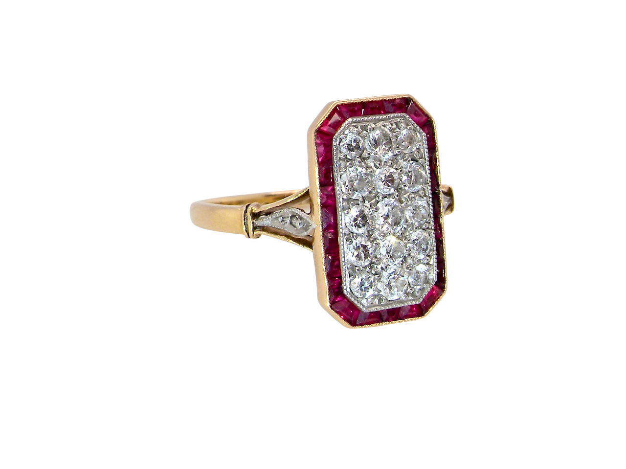 3-❤︎ A beautiful Art Deco Ruby and Diamond ring