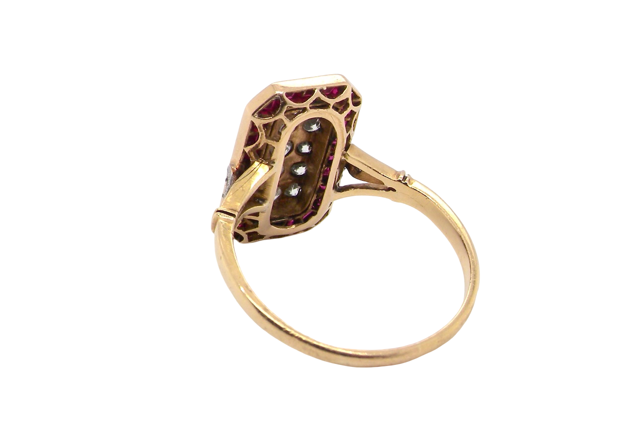 4-❤︎ A beautiful Art Deco Ruby and Diamond ring