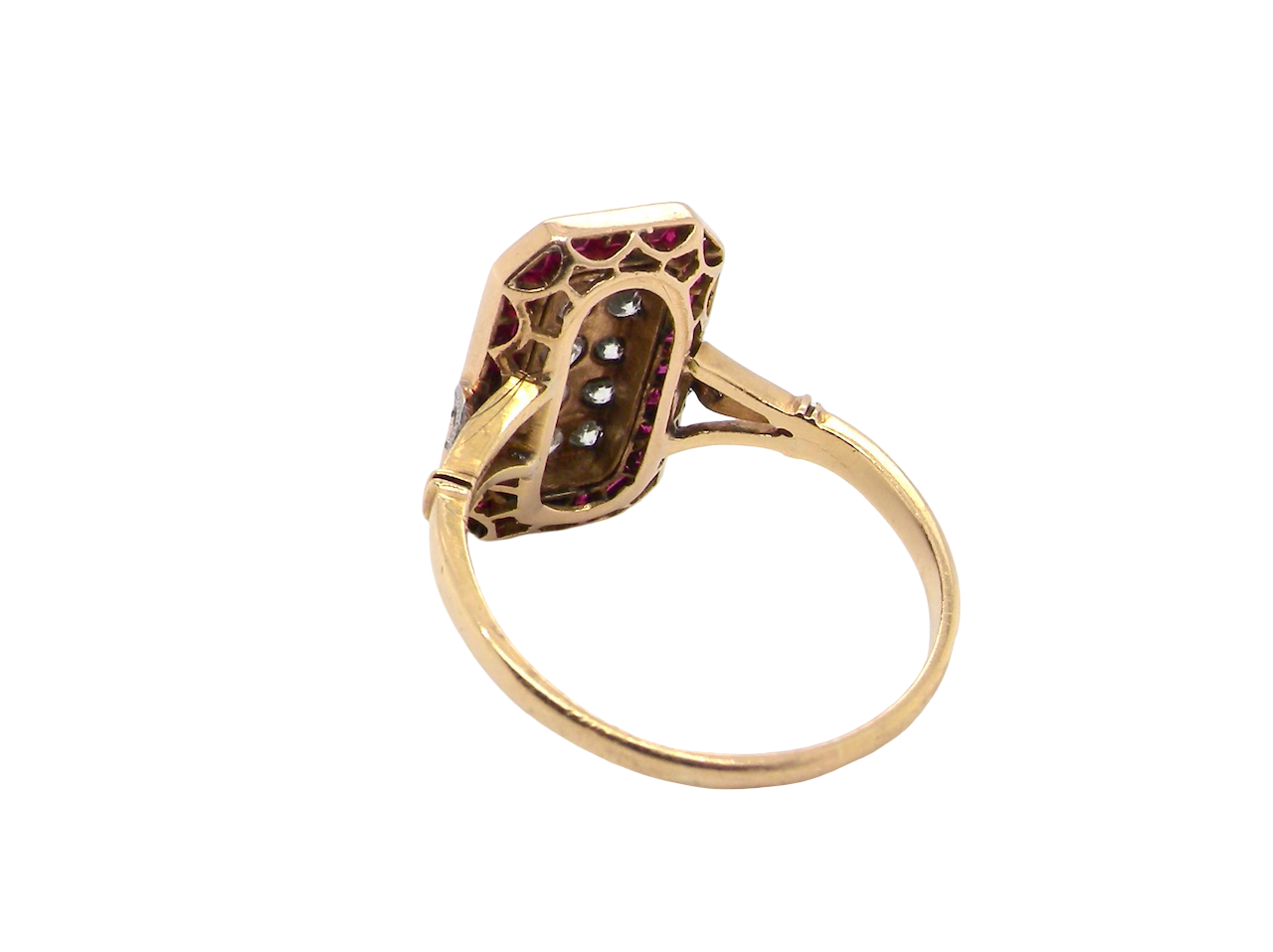 4-❤︎ A beautiful Art Deco Ruby and Diamond ring