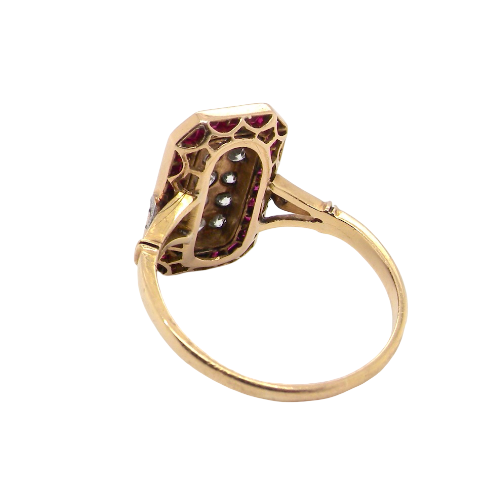 4-❤︎ A beautiful Art Deco Ruby and Diamond ring