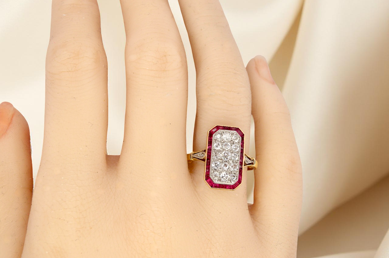 6-❤︎ A beautiful Art Deco Ruby and Diamond ring