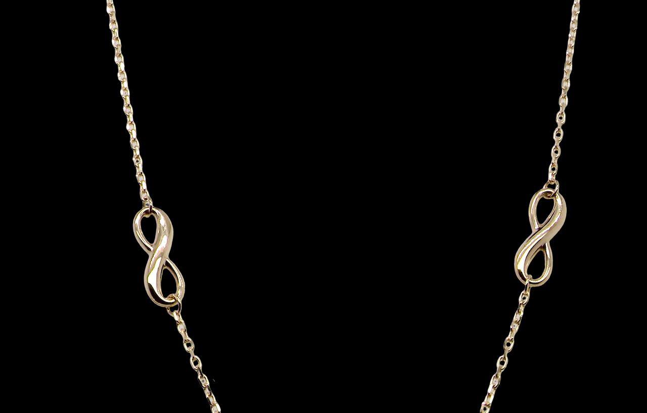 A 9 carat Gold Figure 8 Necklace – New, Elegant & Lightweight