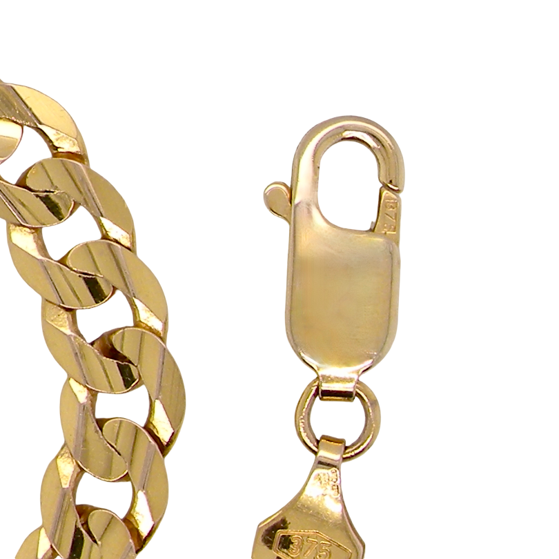 clasp A 9 carat gold chain bracelet. Links are curb style, diamond cut, each link 8x7mm.
