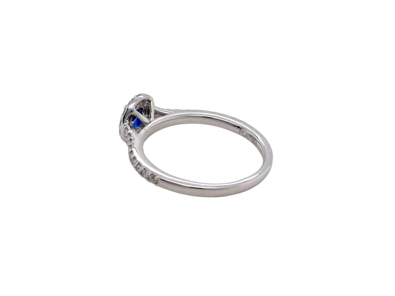 A Platinum Sapphire and Diamond Cluster Ring
