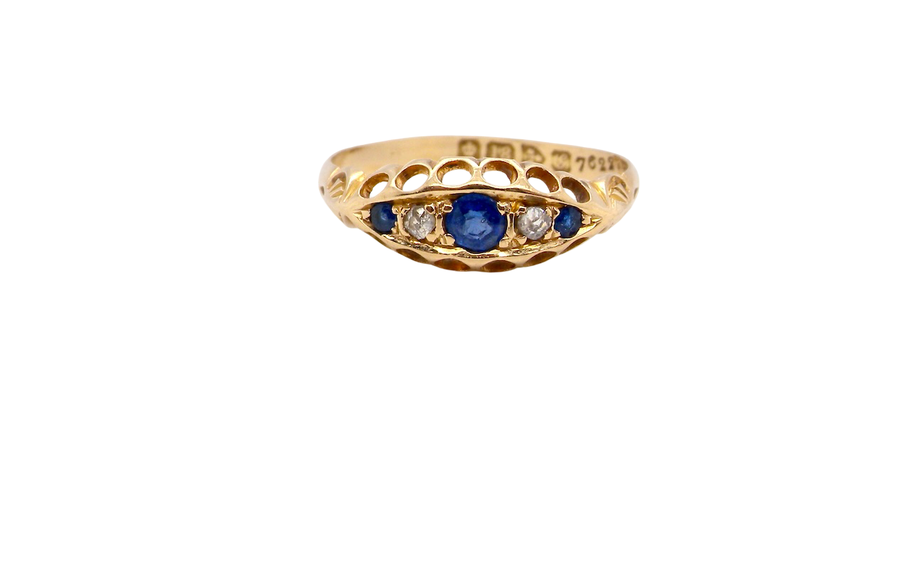 An Antique Sapphire & Diamond Ring