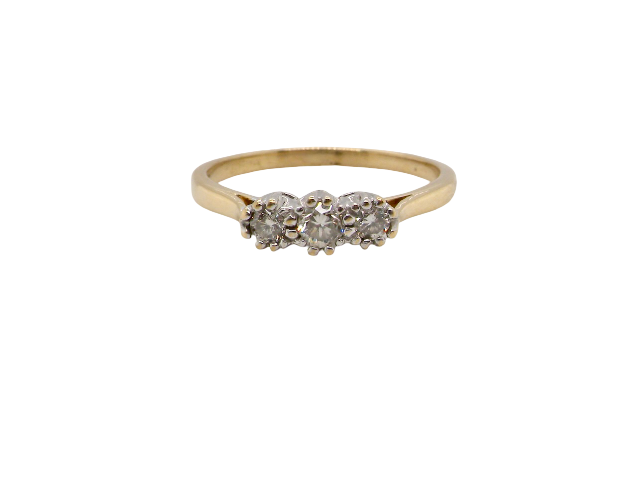 A Diamond Trilogy ring