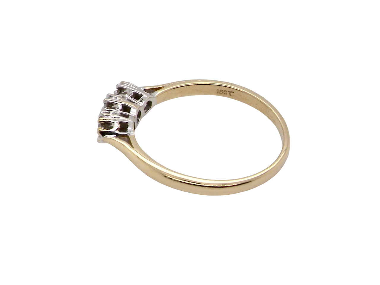 A Diamond Trilogy ring