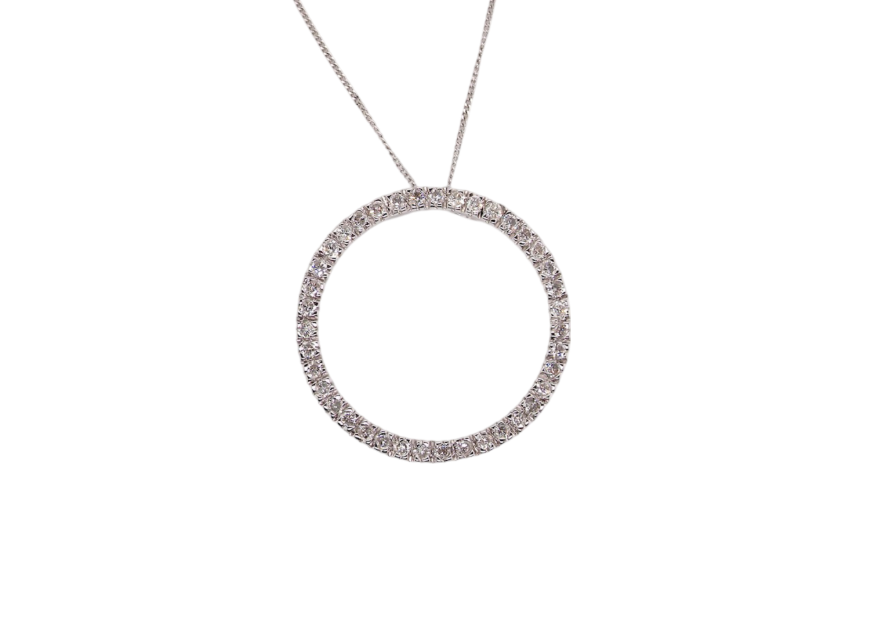 A Diamond circlet pendant