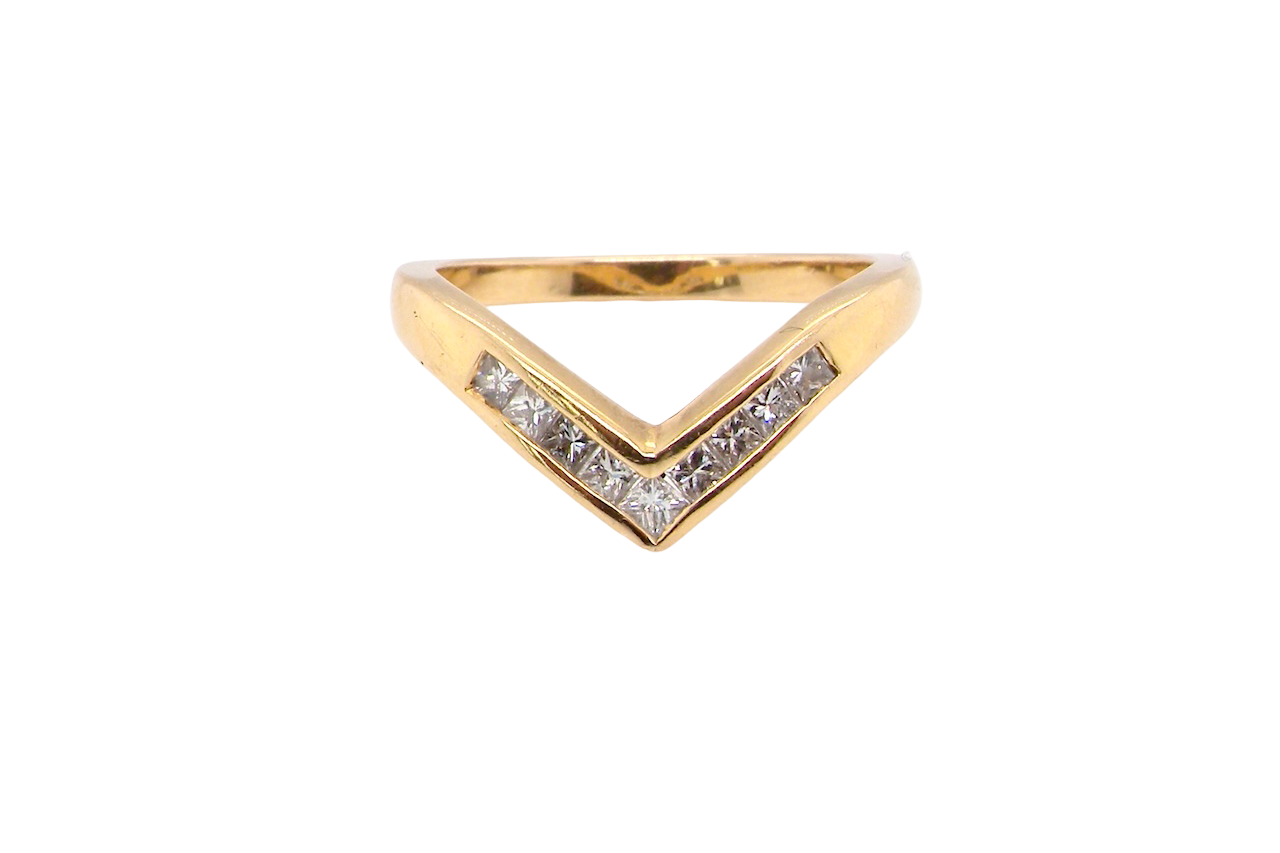 A Diamond wishbone ring