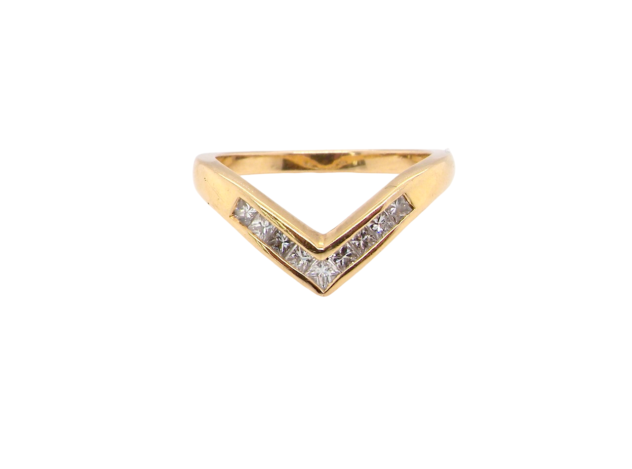 A Diamond wishbone ring