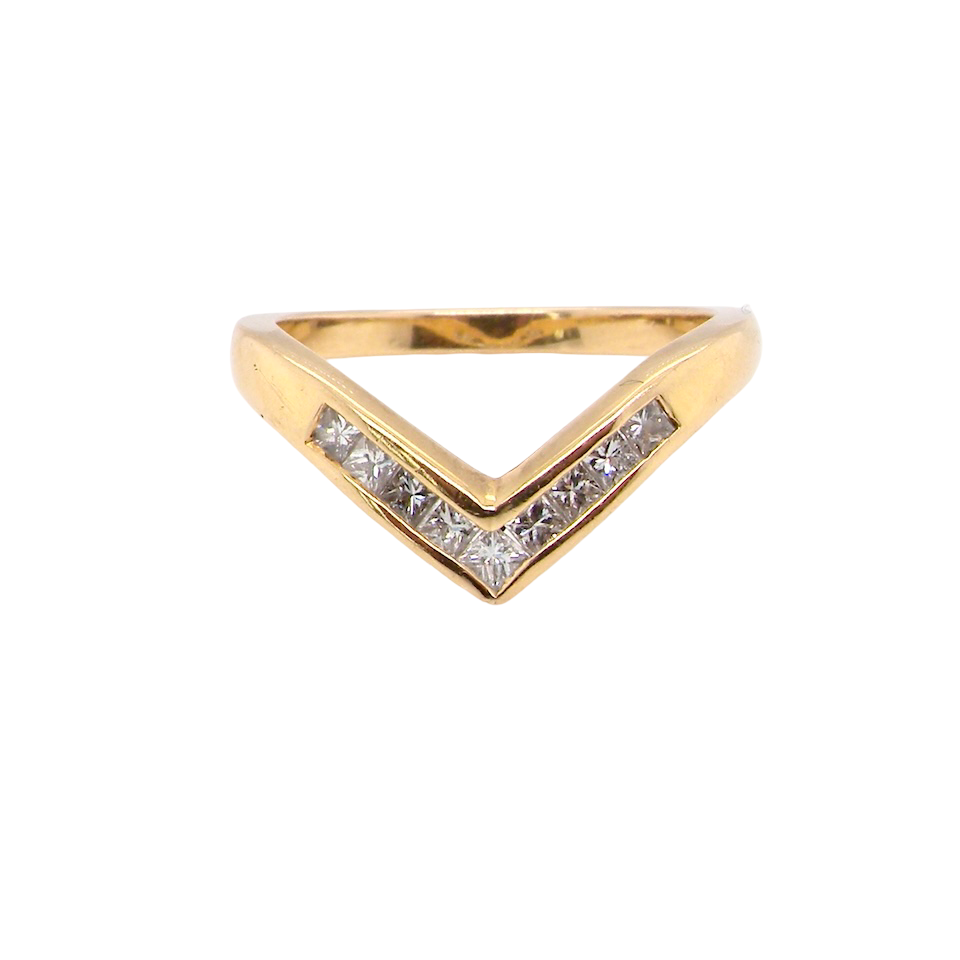 A Diamond wishbone ring