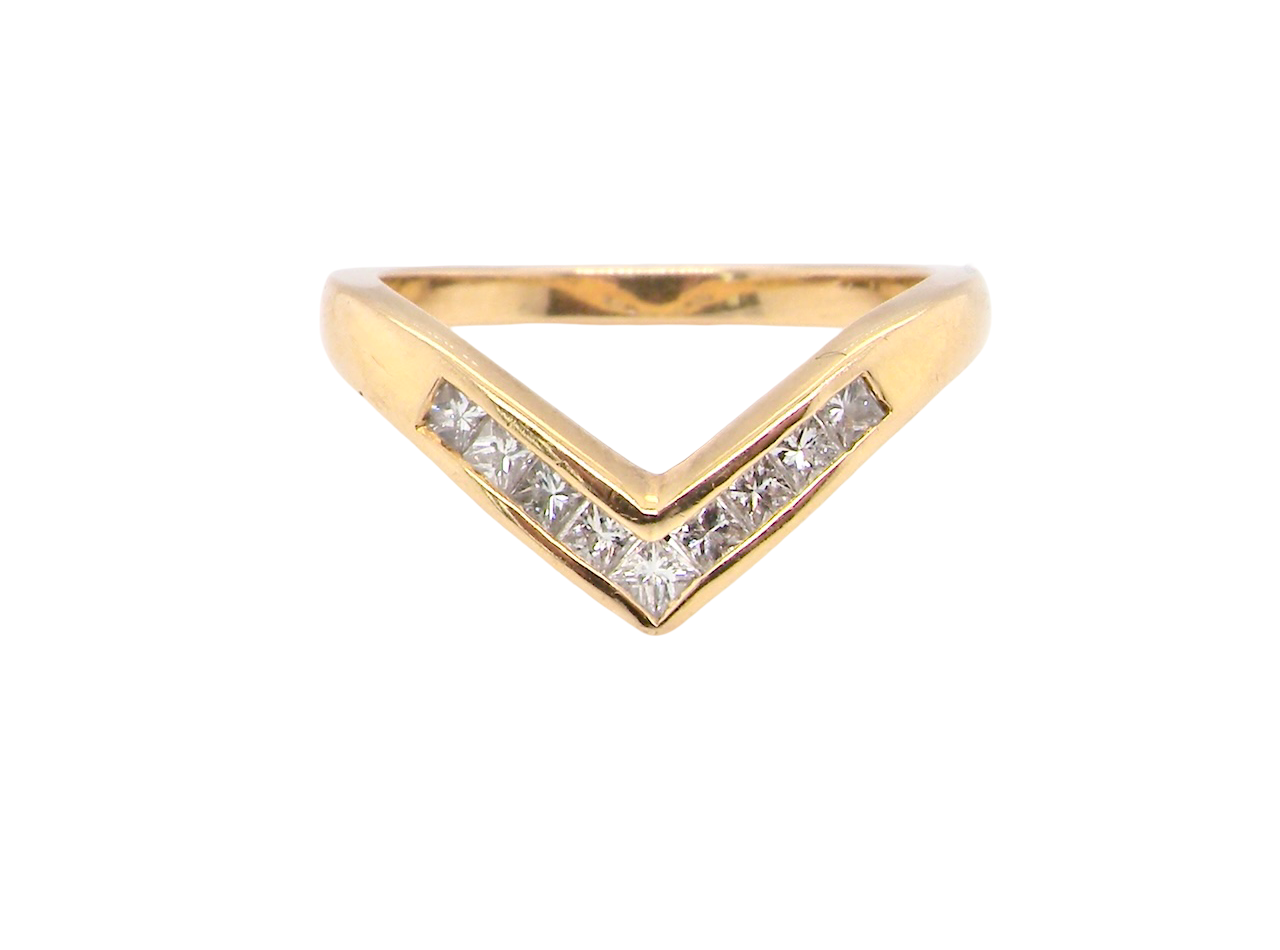 A Diamond wishbone ring