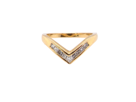 A Diamond wishbone ring