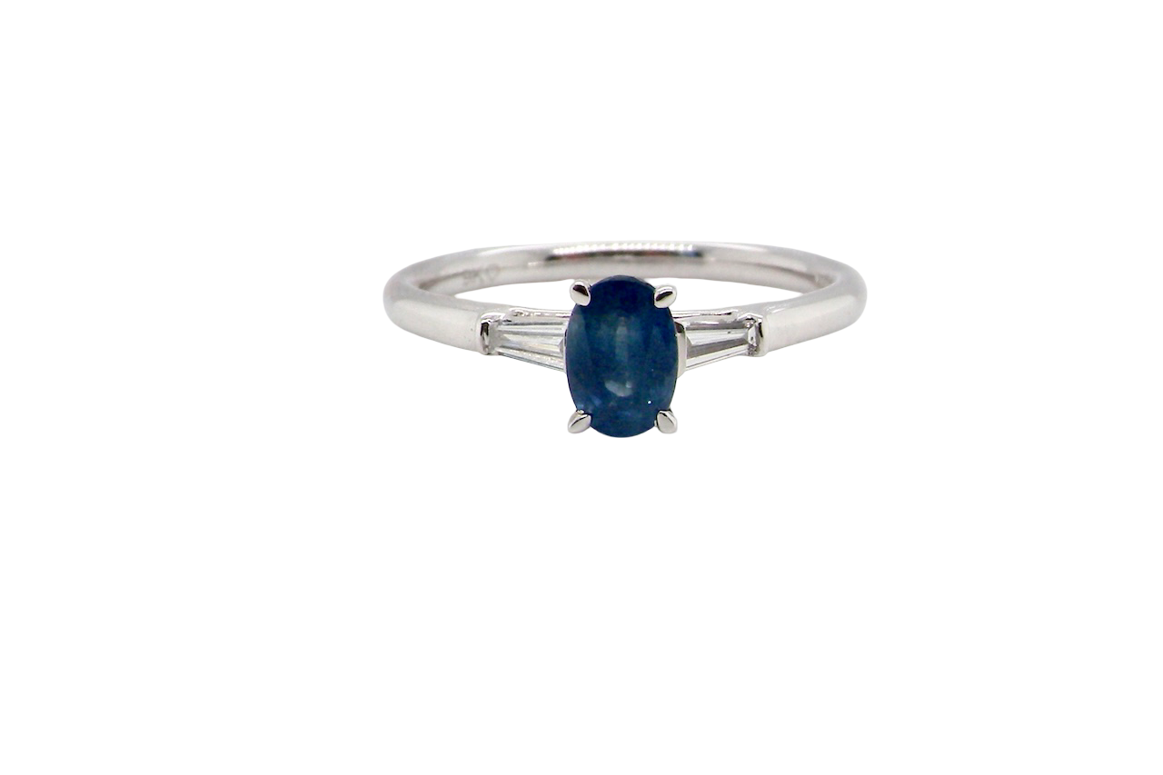 apphire and Diamond Ring Trapezium cut