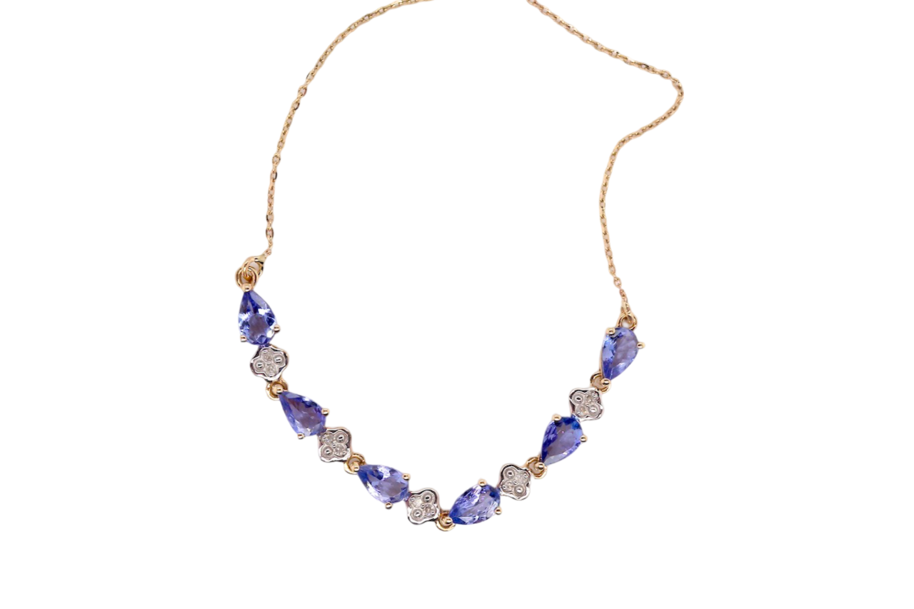 A Tanzanite and Diamond bracelet