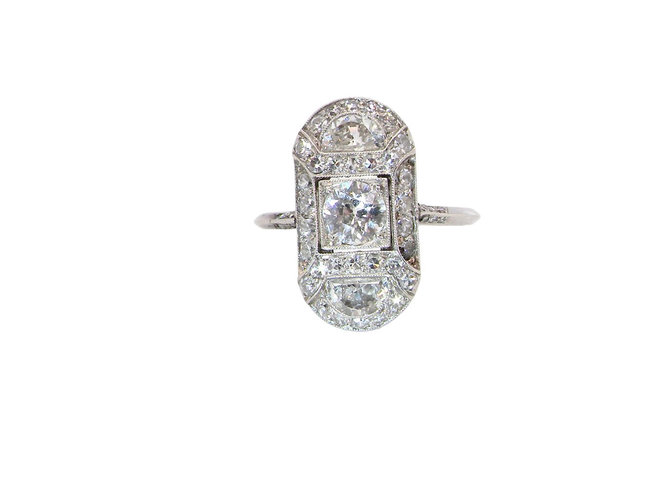 A beautifully crafted Art Deco plaque-style diamond ring, s