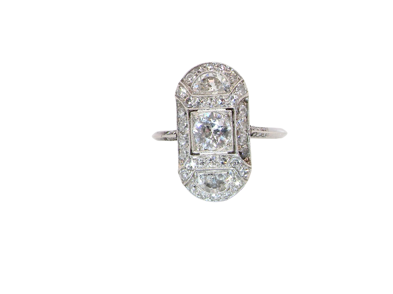 A beautifully crafted Art Deco plaque-style diamond ring, s