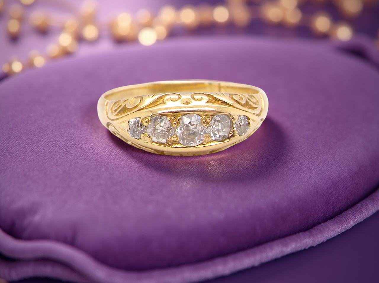 A_Victorian_diamond_five_stone_ring