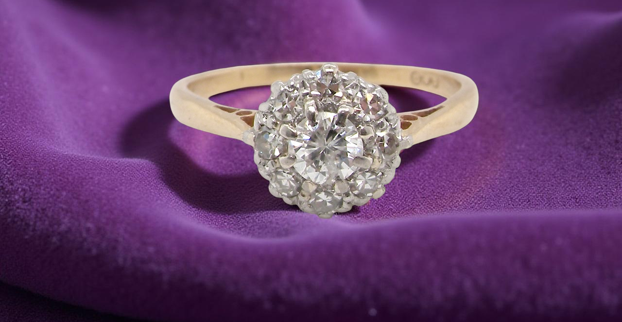 A Vintage Diamond Cluster Ring (c.1930–1940)