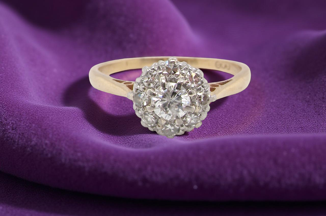 A Vintage Diamond Cluster Ring (c.1930–1940)