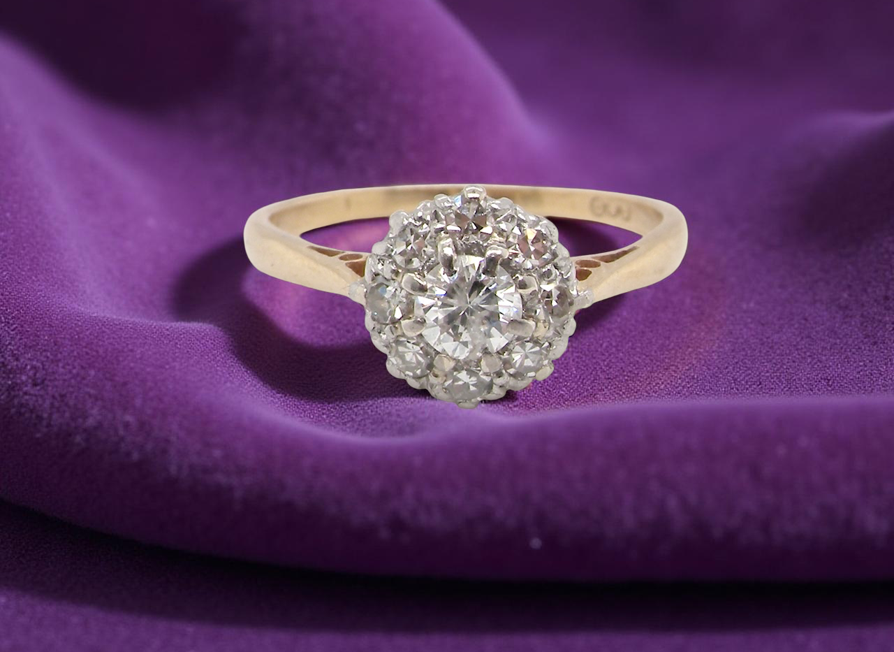 A Vintage Diamond Cluster Ring (c.1930–1940)
