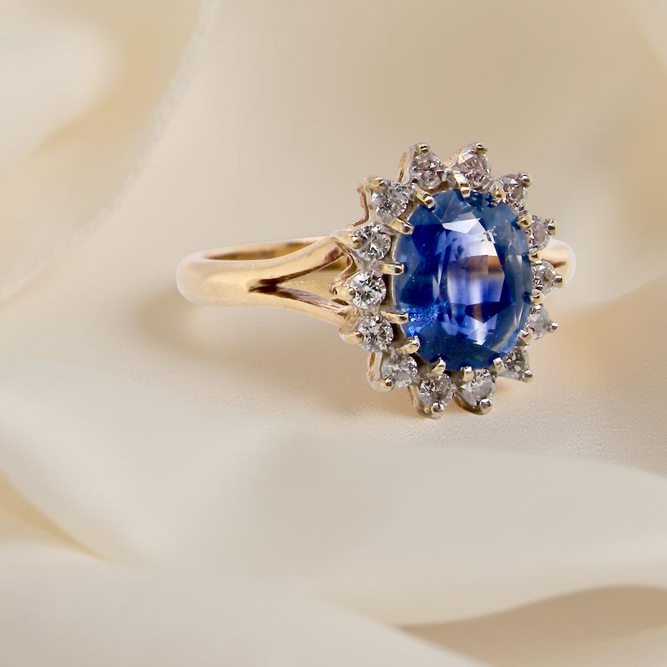 A Vintage Sapphire & Diamond Cluster Ring (c.1960–1970)