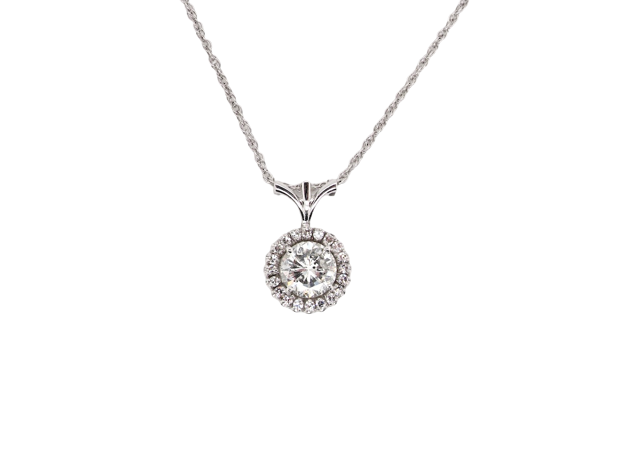 A beautiful Diamond cluster pendant