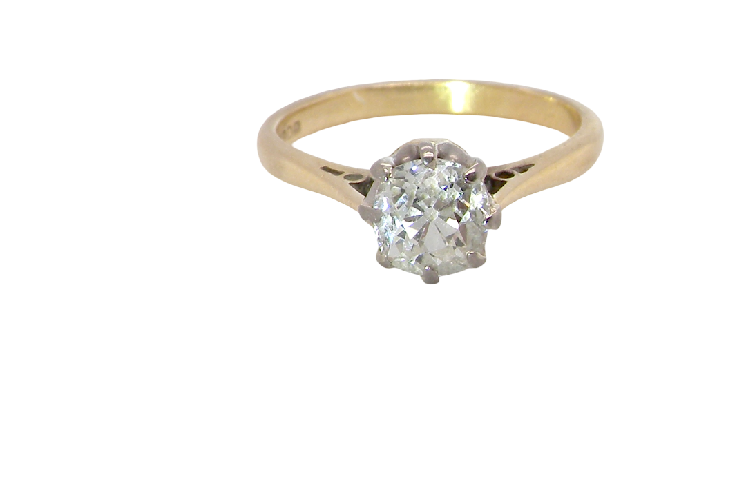 A beautiful vintage diamond solitaire ring featuring an old brilliant cut white diamond measuring approximately 6mm, estimated at 0.75 carats. The diamond displays attractive sparkle with an assessed colour of I–J and clarity of SI.
