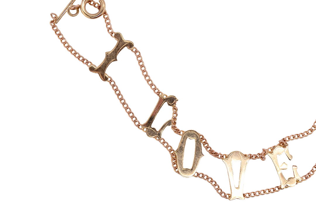 A bracelet I LOVE YOU