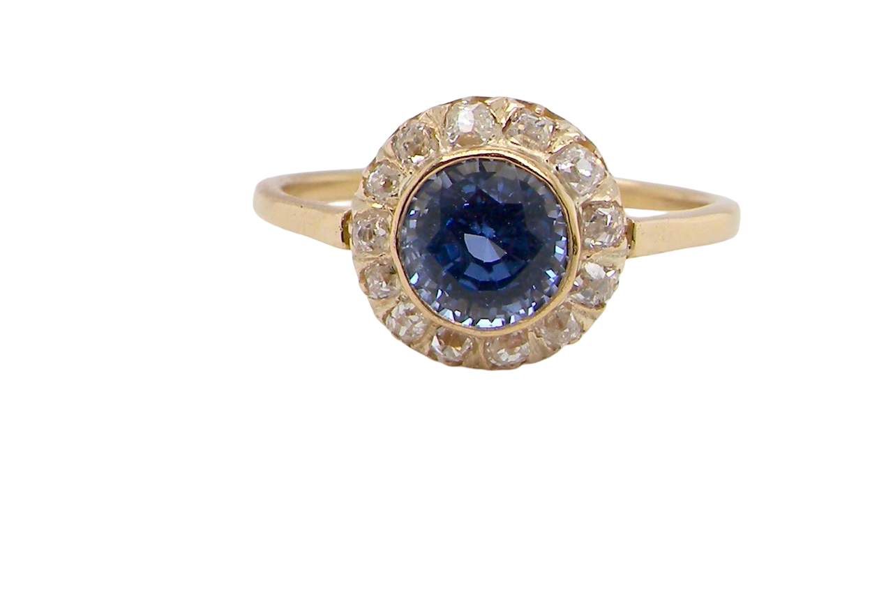 A fabulous vintage Sapphire and Diamond ring