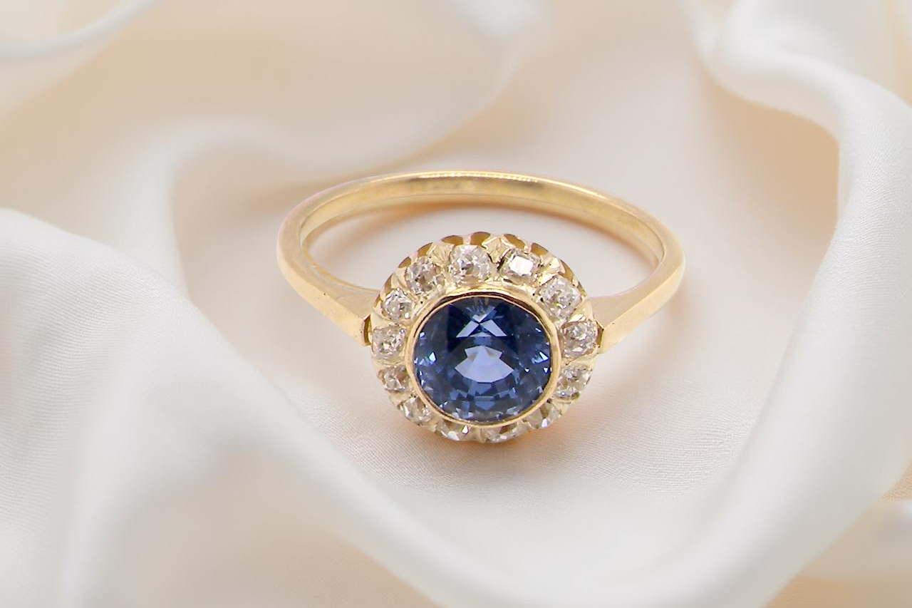 A fabulous vintage Sapphire and Diamond ring