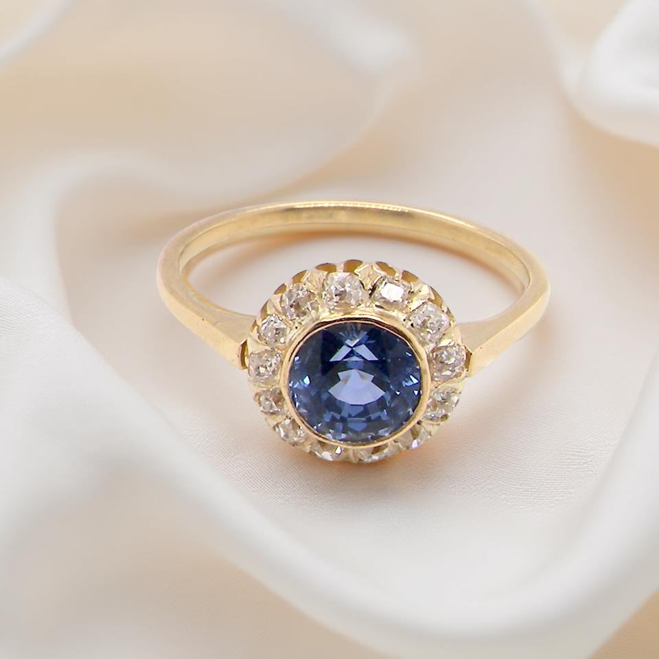 A fabulous vintage Sapphire and Diamond ring
