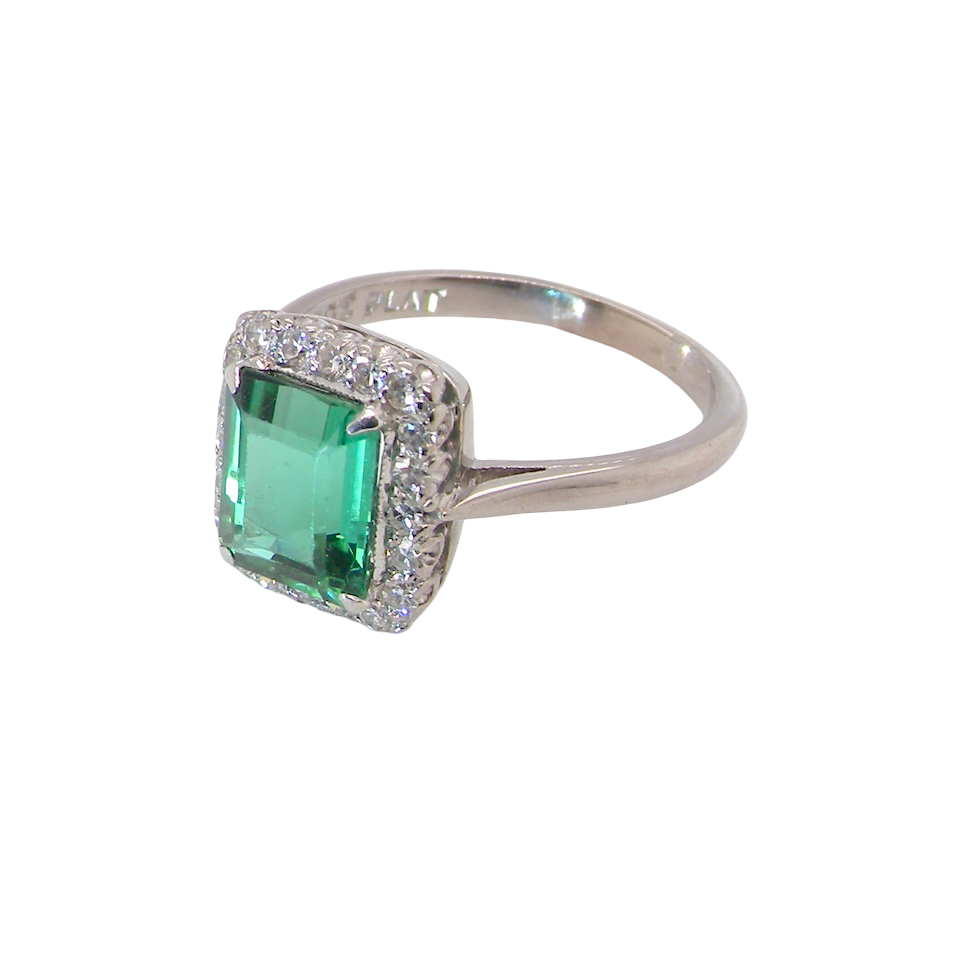 A fine Green Tourmaline and Diamond ring side