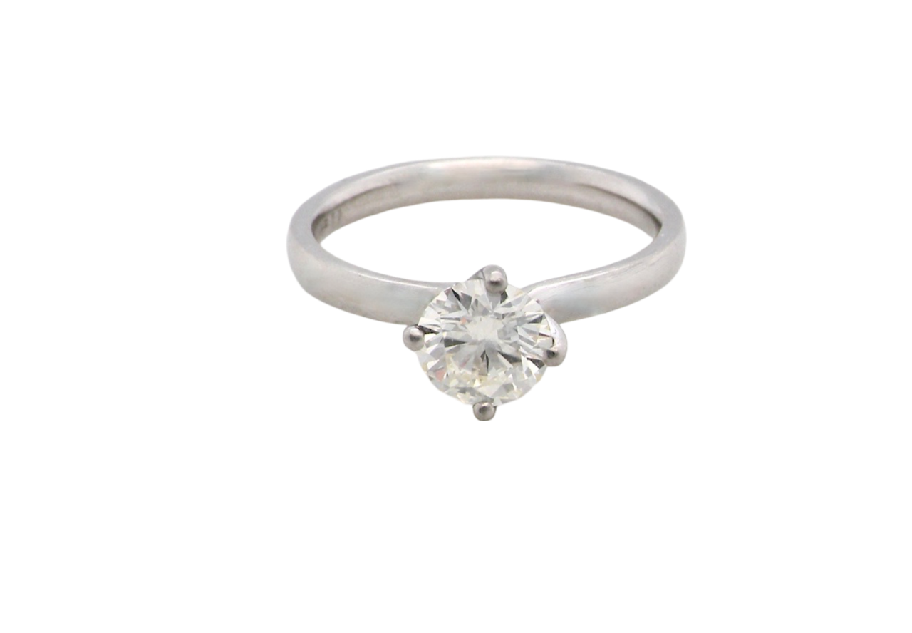 A fine platinum Solitaire Diamond Ring