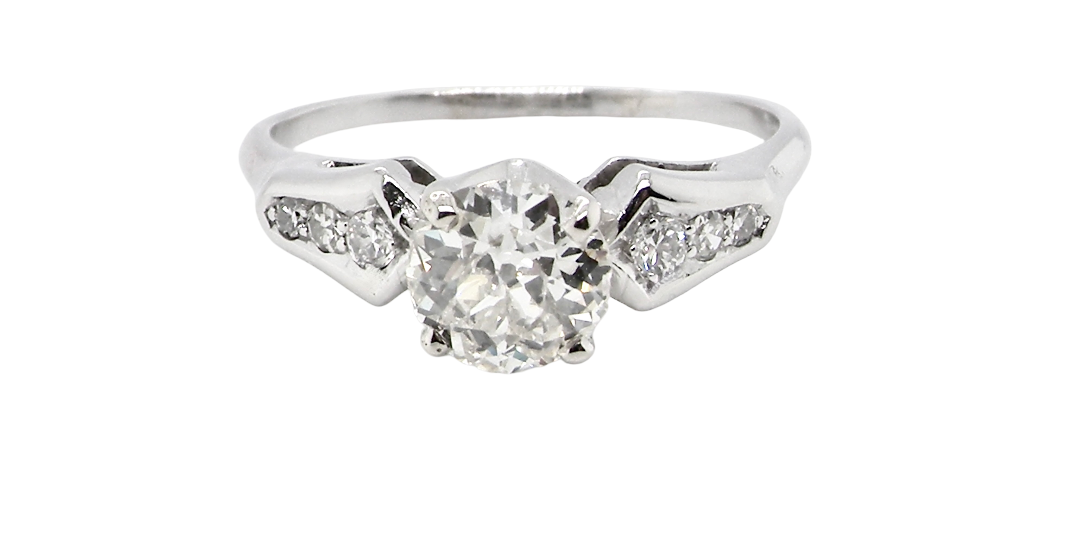 A fine solitaire ring featuring an e lovely brilliant cut white diamond. Measures 6.3mm (est 0.85 carats) very bright white stone, colour H-i, clarity VS.