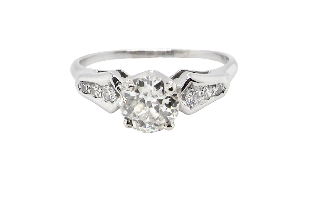 A fine solitaire ring featuring an e lovely brilliant cut white diamond. Measures 6.3mm (est 0.85 carats) very bright white stone, colour H-i, clarity VS.