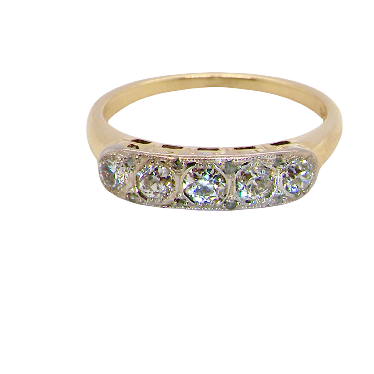 A fine vintage ring set with five brilliant cut white diamonds.
Centre diamond 3.6mm (est 0.15 carats)