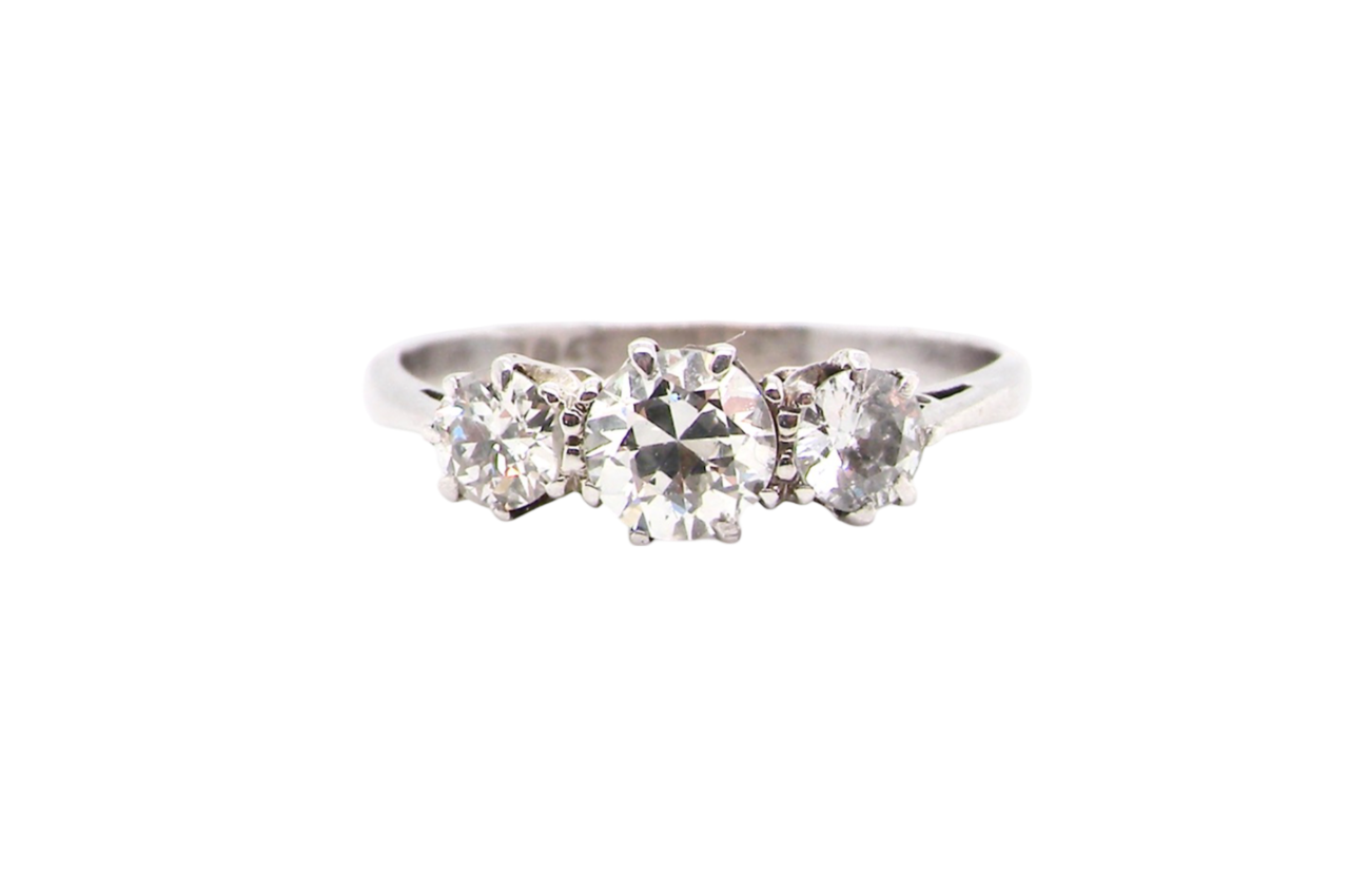 A fine vintage three stone Diamond Ring