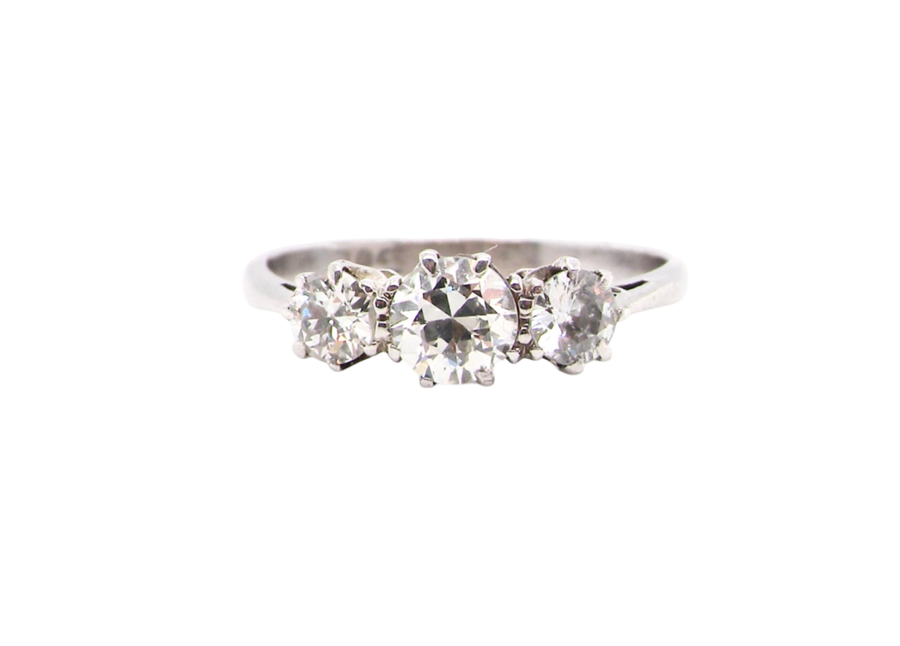 A fine vintage three stone Diamond Ring