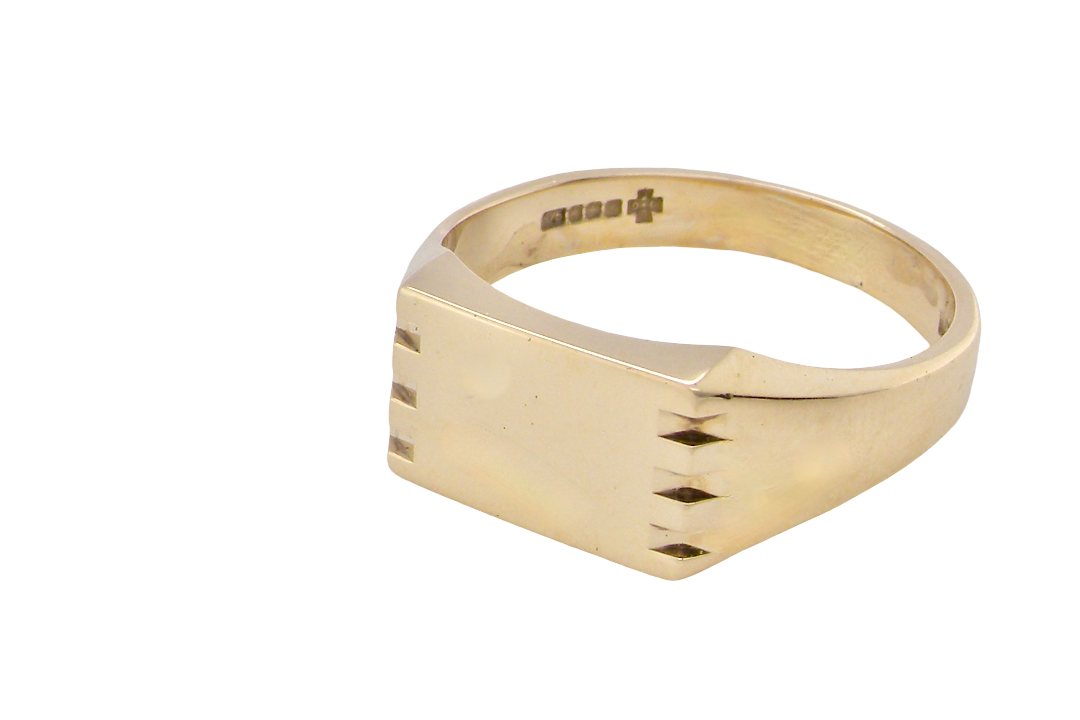 A gentleman's 9 carat gold signet ring. Rectangular shaped head, plain polished surface