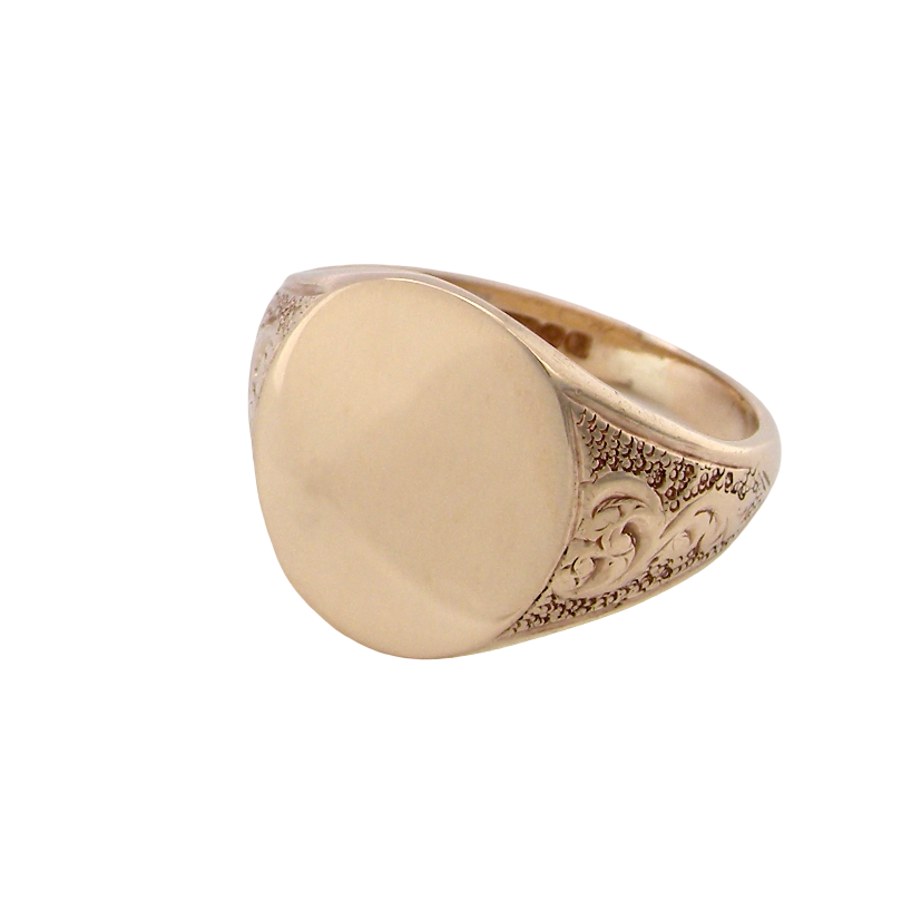 A gentlemans 9 carat gold oval shaped signet ring. The reverse is engraved with the word Mizpah*