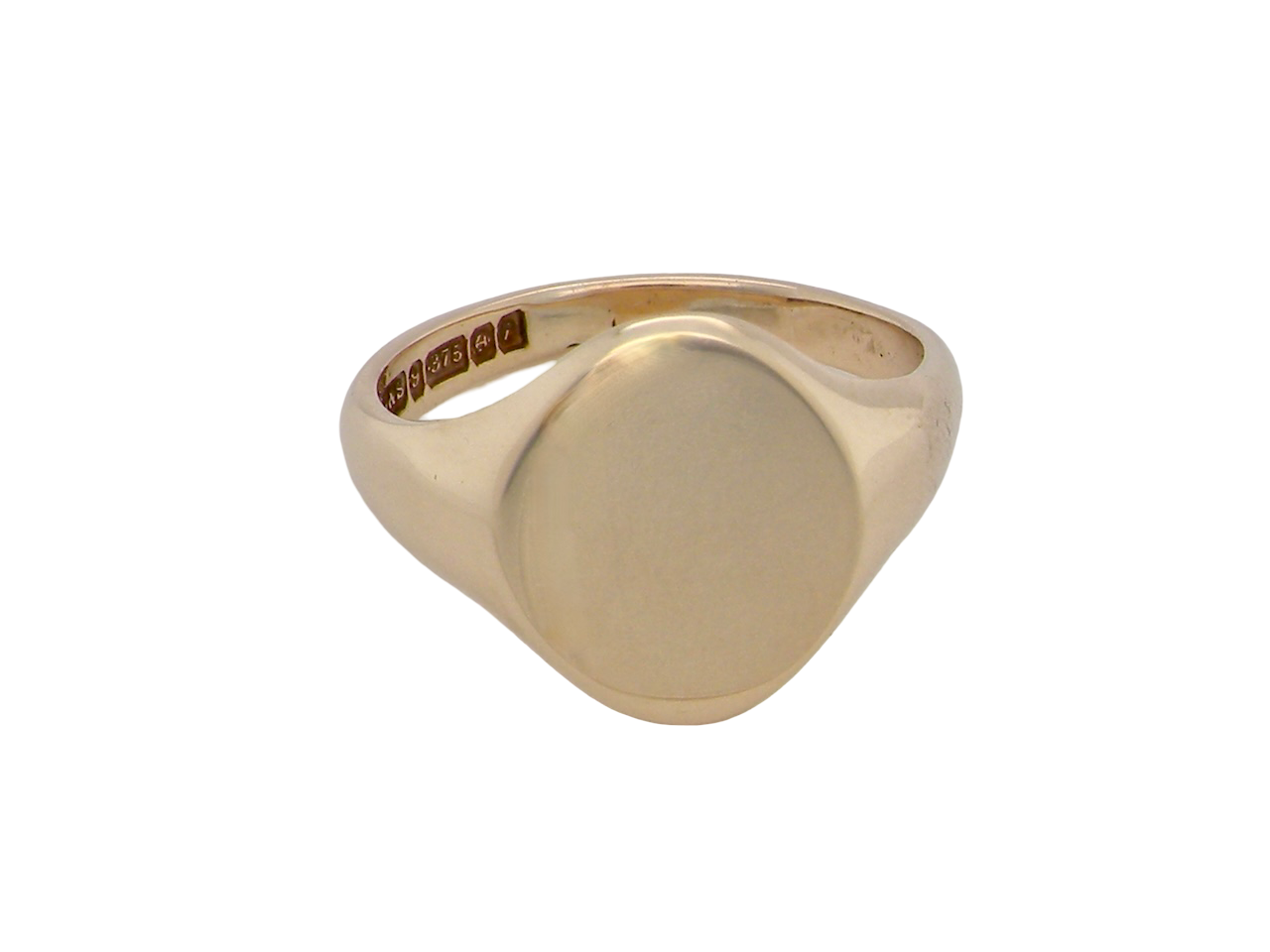 A heavyweight oval signet ring