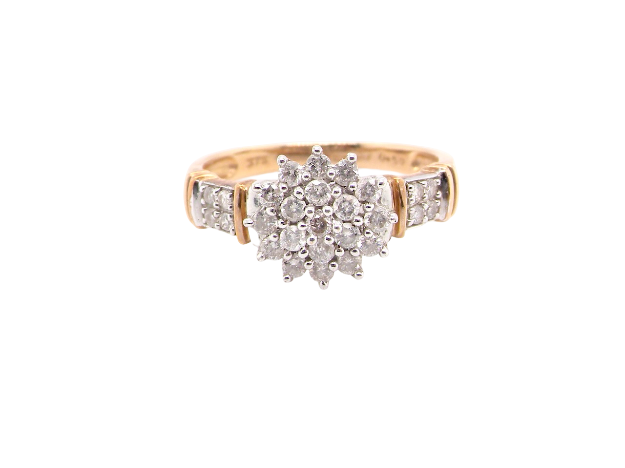 A modern 9 carat gold cluster ring featuring a round head fully set with brilliant-cut white diamonds,
