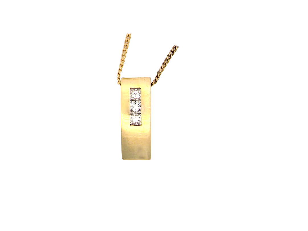 A modern block style pendant. Measures 17x6.3mm. Set with three princess cut white diamonds, close set, each measures 2.75-2.85mm (total est 0.40 carats). 