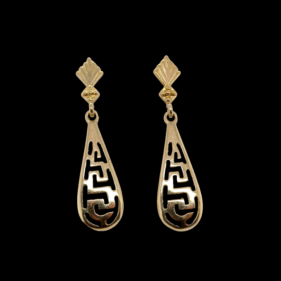 A pair of 9 carat gold drop earrings. Each measures 25x10mm,