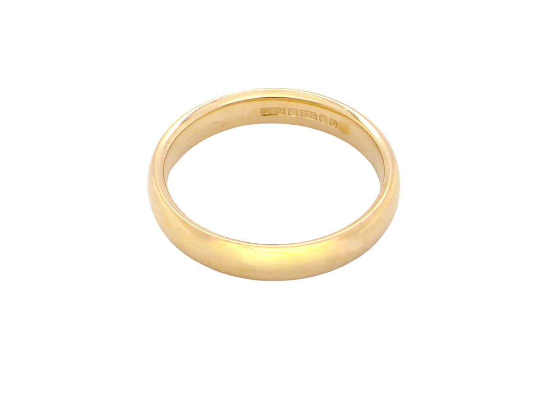 A plain 18 carat gold wedding ring. 3.8mm width, weight 5.4grams. 